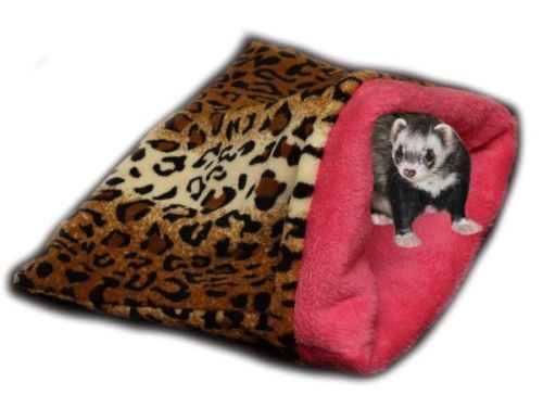 Pelíšek pro fretky - leopard/tmavě růžová