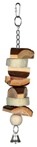 Závesná hračka z prírodného dreva a lufou + zvonček 33cm
